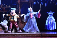 De muziek van Mickey and the Magician: LET THE MAGIC SHINE!