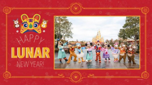 Shanghai Disney Resort viert Lunar Nieuwjaar met nieuwe feestelijke kostuums
